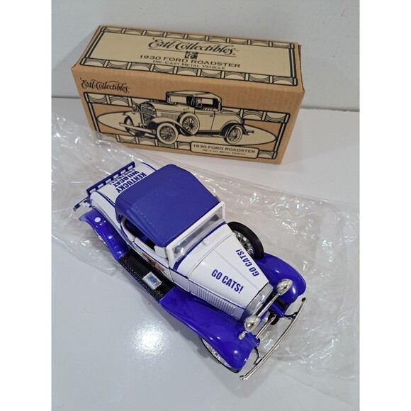 Ertl 20629P 1:25 Scale Diecast University Kentucky (UK) 1930 Ford Roadster w/box